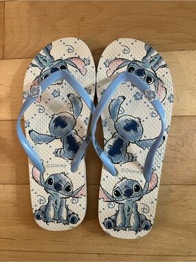 Disney Kids Blue & White Stitch Flip Flop Sandals